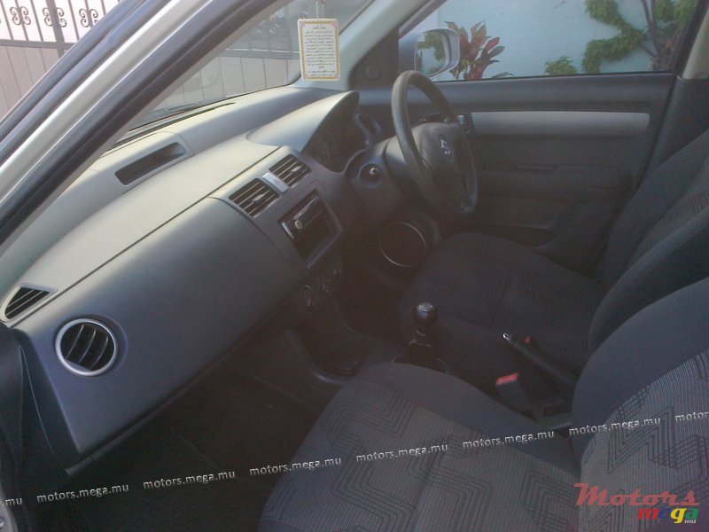 2007' Suzuki photo #4