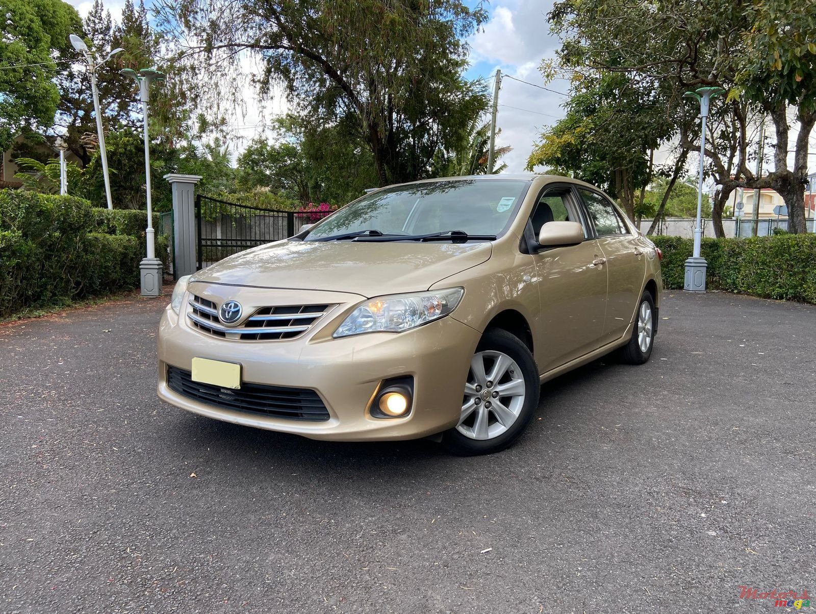 2013' Toyota Corolla photo #1