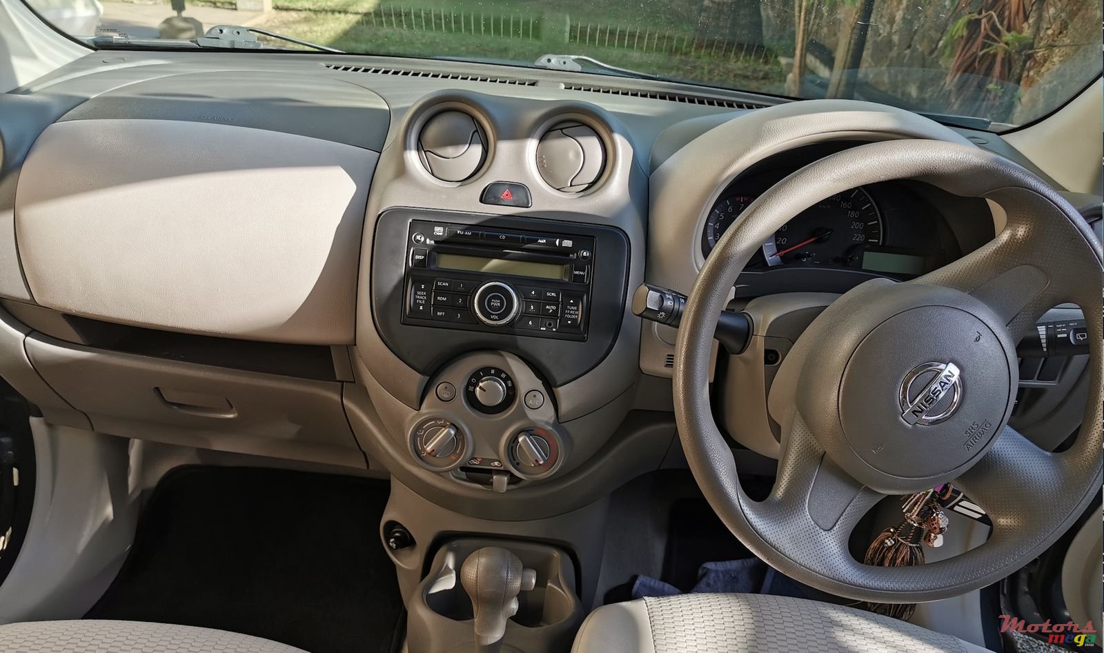 2015' Nissan Micra photo #4