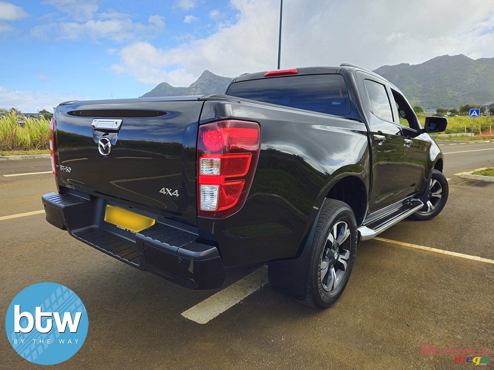 2023' Mazda BT-50 SIGNATURE photo #3