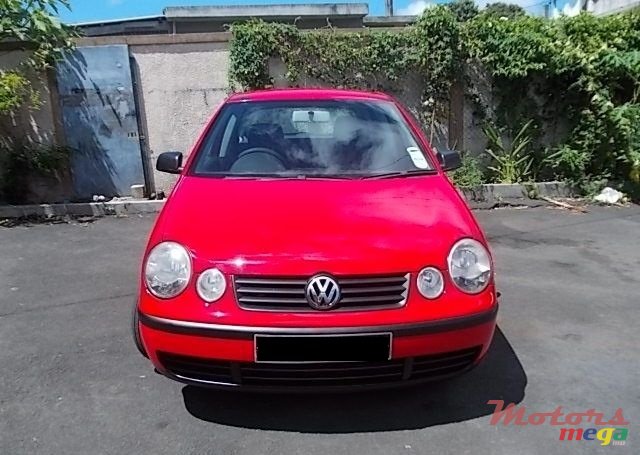 2003' Volkswagen Polo photo #2