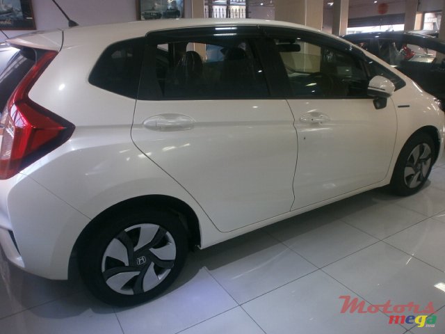 2015' Honda Fit L PACKAGE photo #3