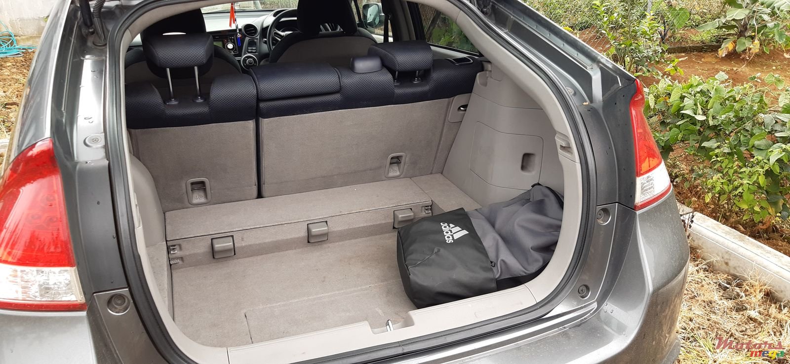 2009' Honda Insight photo #5