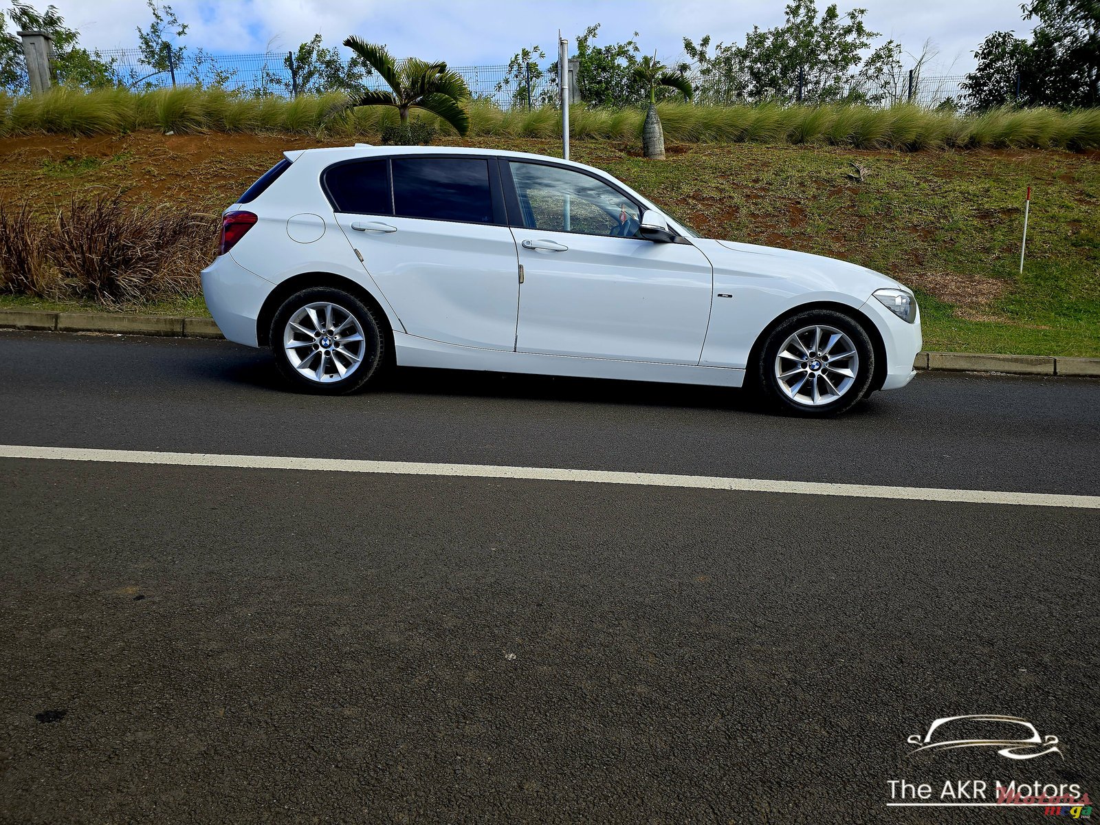 2013' BMW 116i Urban Line photo #1