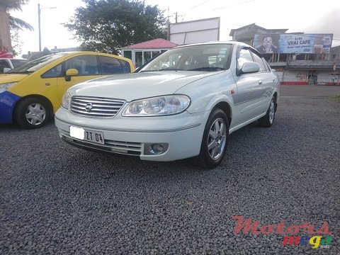 2004' Nissan Sunny N17 photo #1