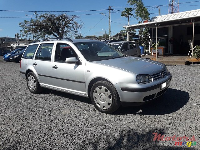 2006' Volkswagen Golf photo #1