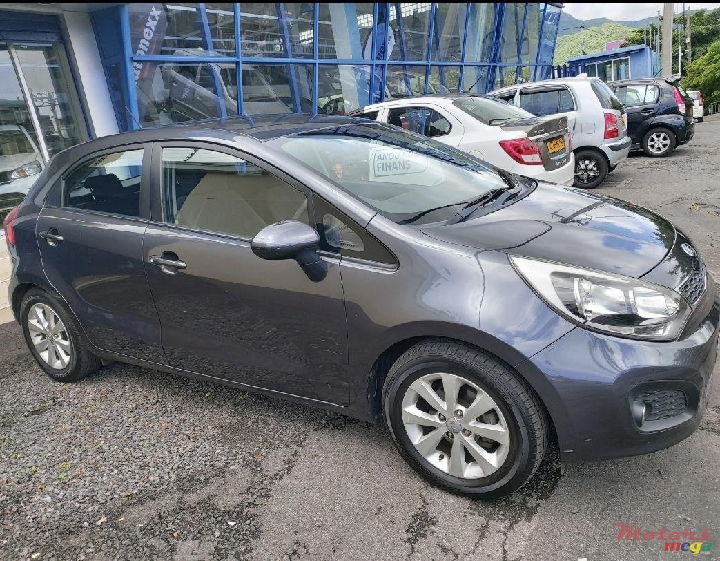 2014' Kia Rio photo #1