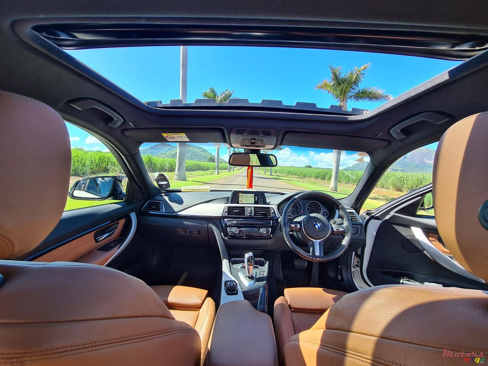 2017' BMW 318 M sport photo #5