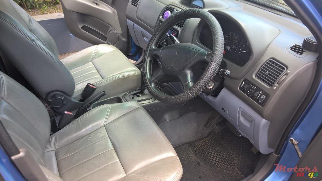 2001' Mitsubishi Space Star photo #4