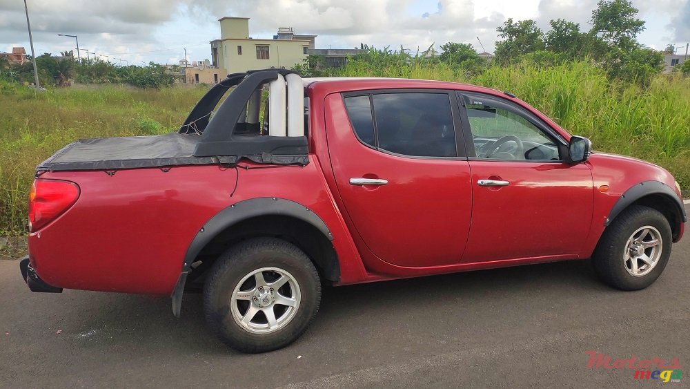 2008' Mitsubishi L 200 photo #3