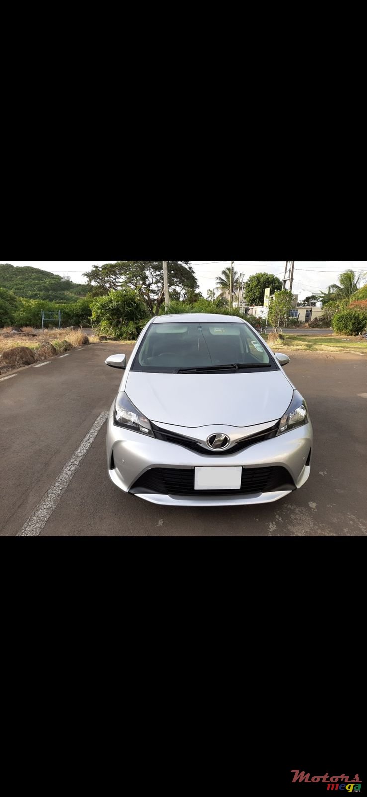 2015' Toyota Vitz photo #1