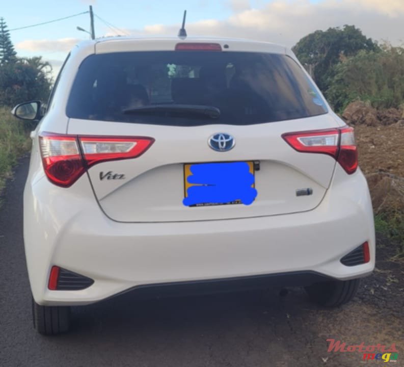 2020' Toyota Vitz photo #5