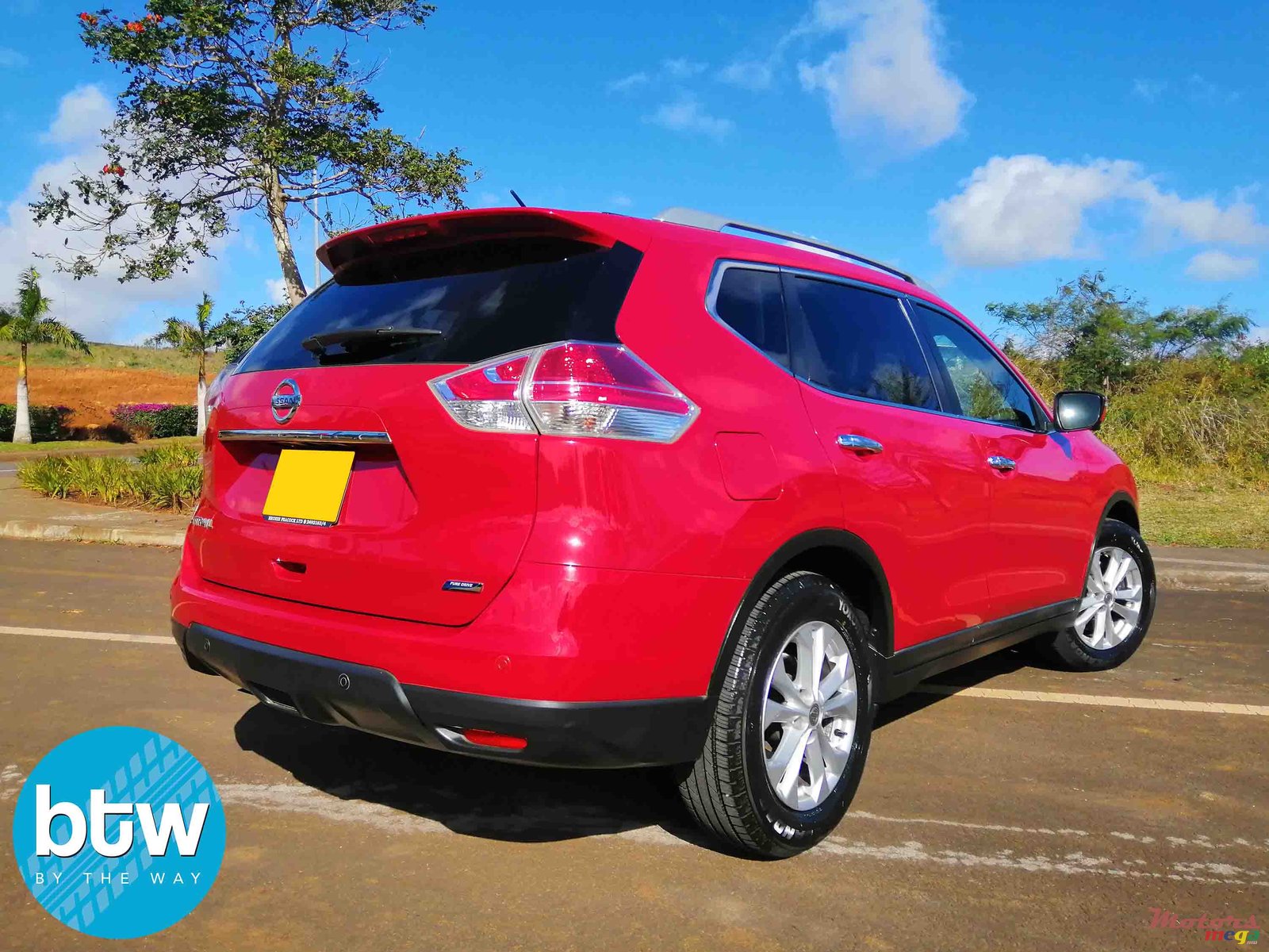 2014' Nissan X-Trail photo #4