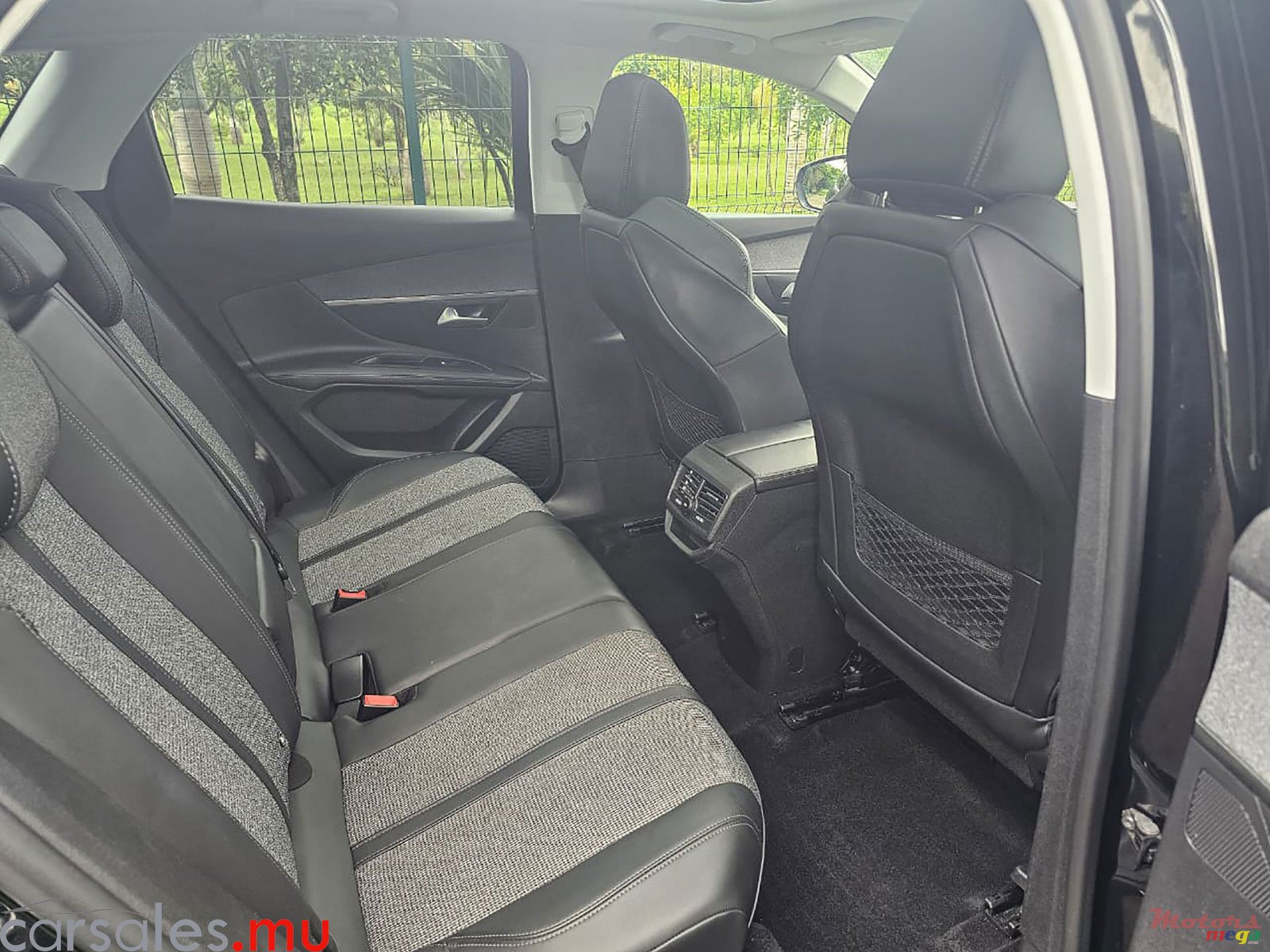 2020' Peugeot 3008 Allure 1.2T photo #5