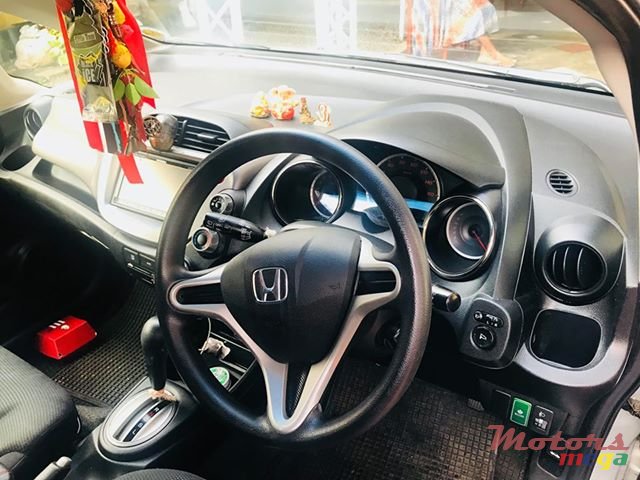 2013' Honda Fit photo #5