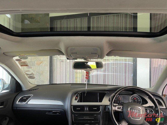 2012' Audi A4 photo #3