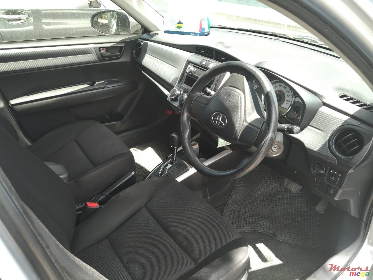 2012' Toyota Fielder photo #3