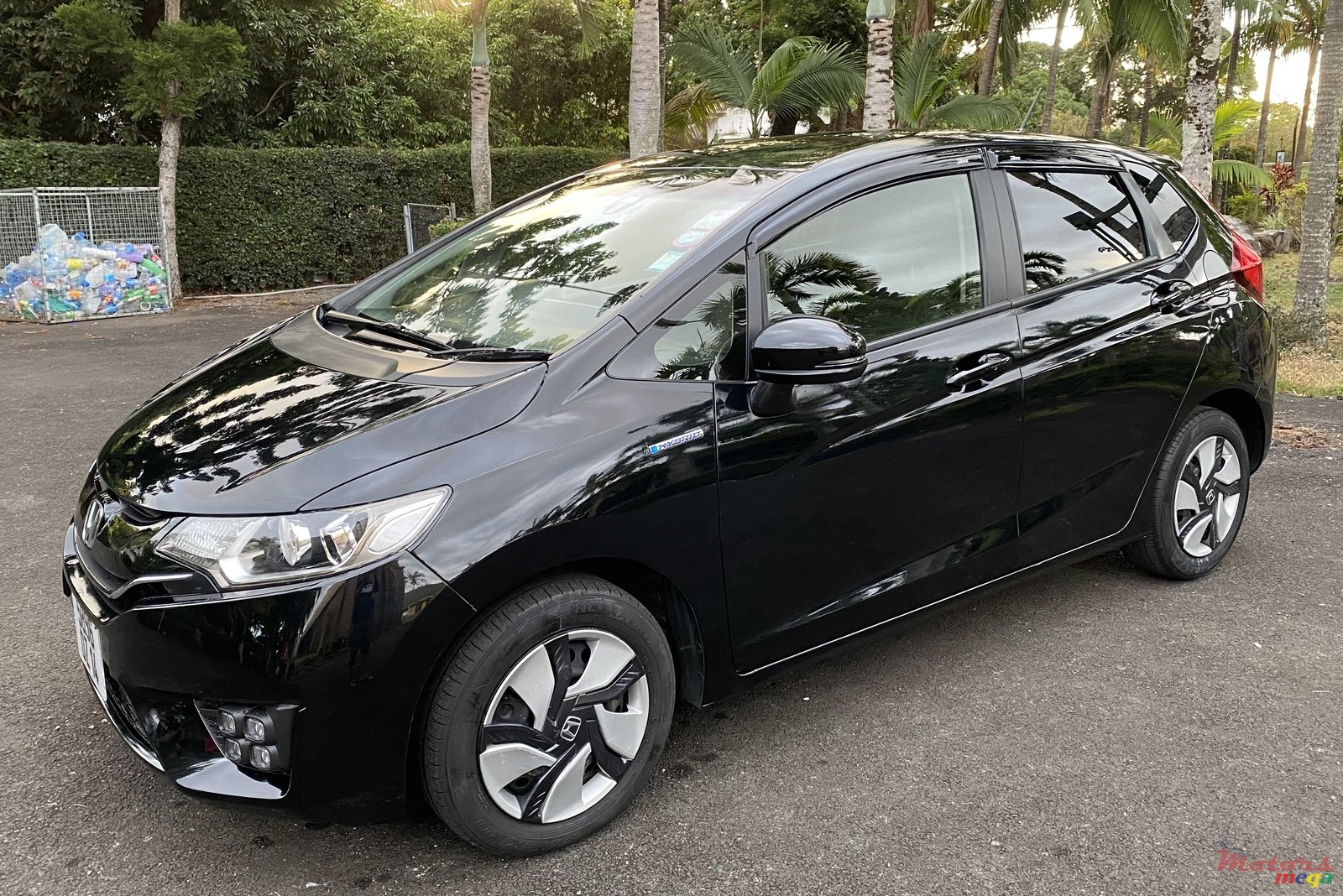 2014' Honda Fit Hybrid photo #5