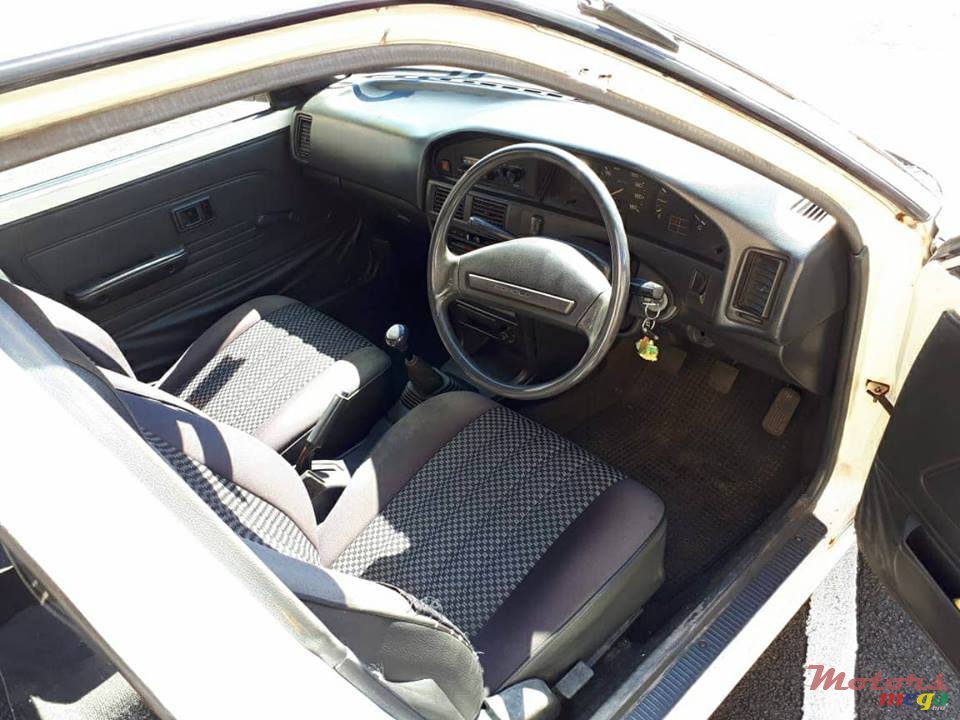 1991' Toyota Corolla EE91 photo #3