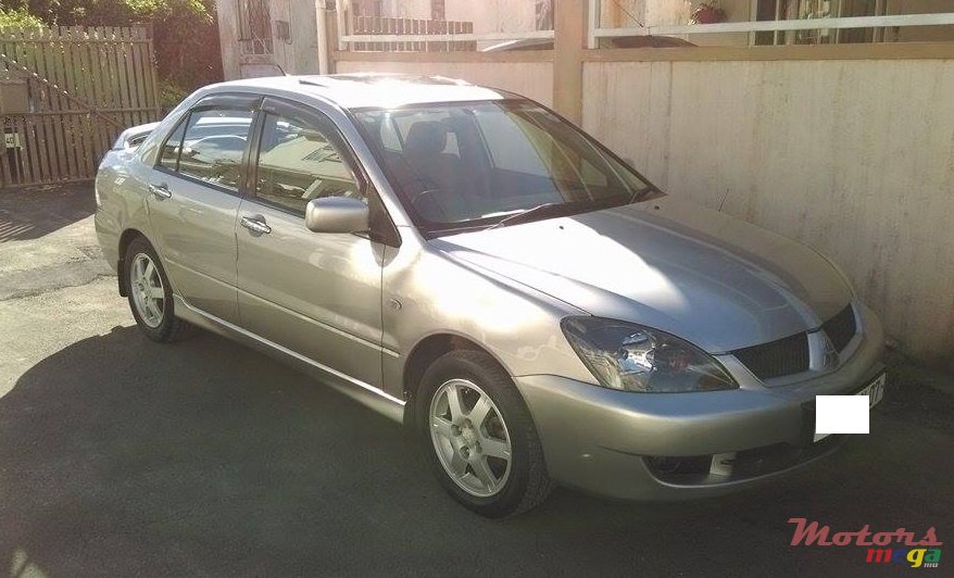 2007' Mitsubishi Lancer GLX 1.6 photo #1