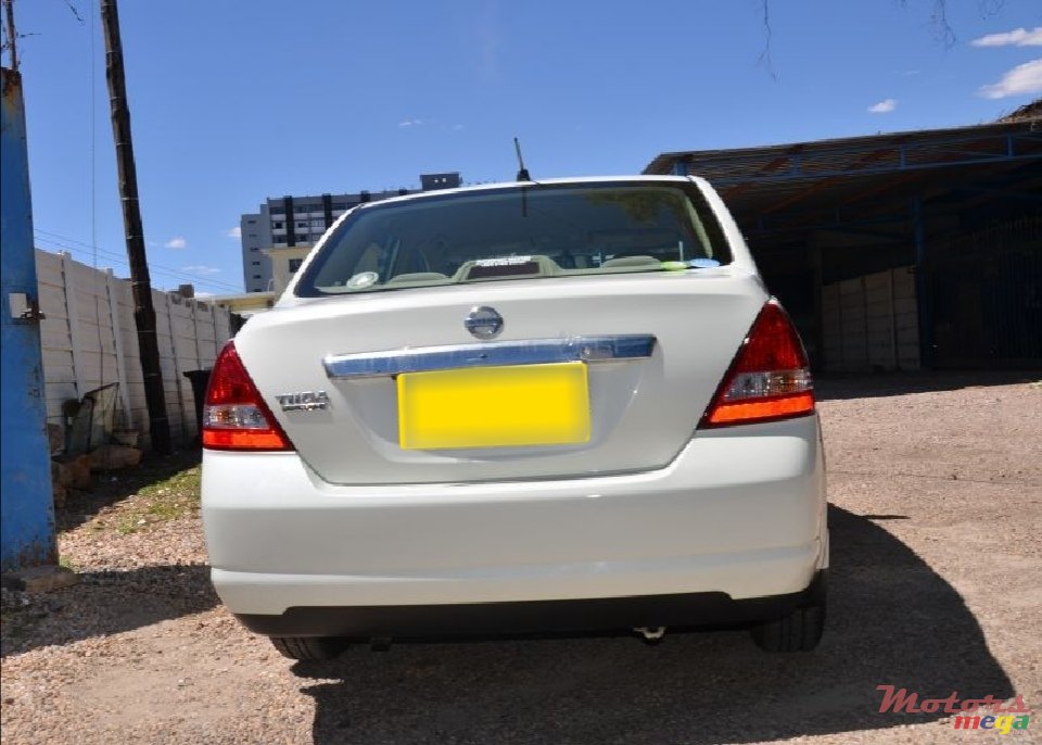 2008' Nissan Tiida photo #5