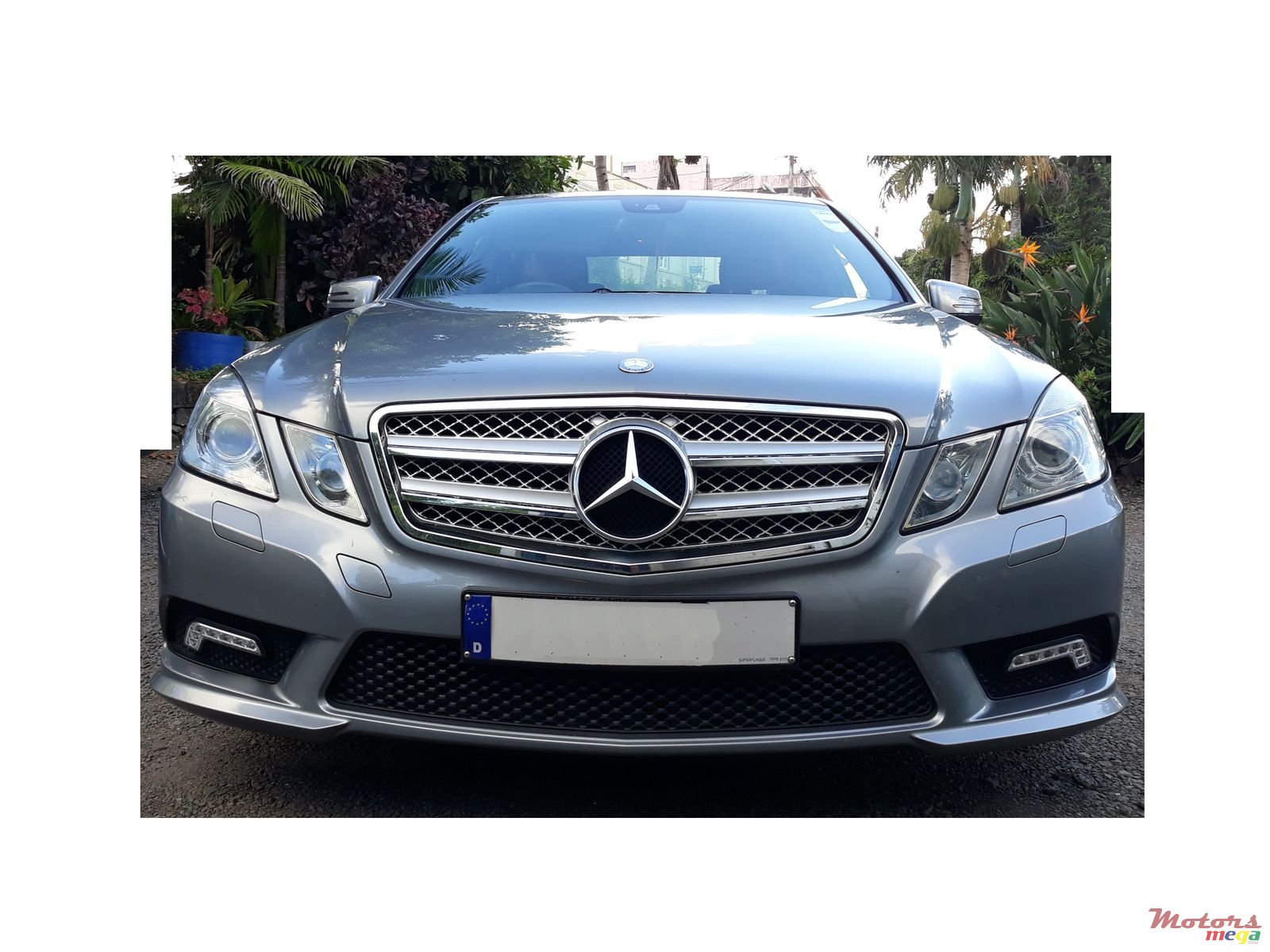 2011' Mercedes-Benz E-Class E250 photo #1