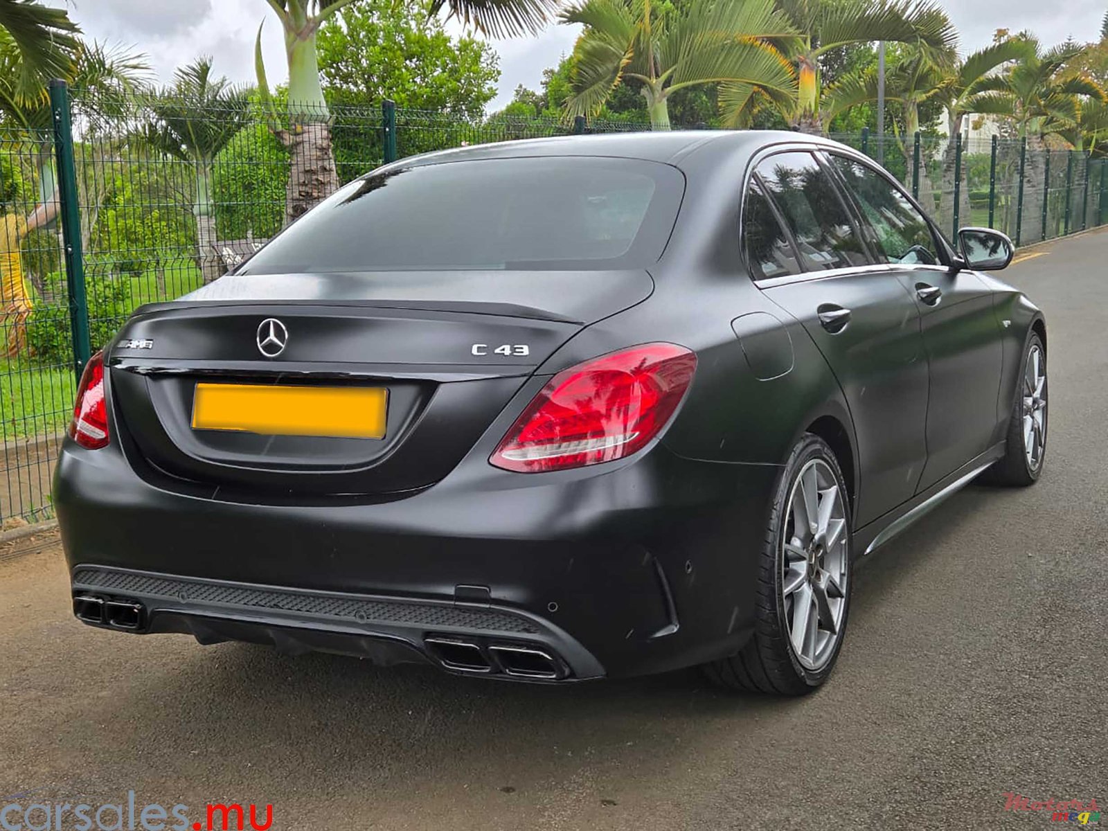 2017' Mercedes-Benz C 43 AMG 3.0 V6 Bi-Turbo photo #4