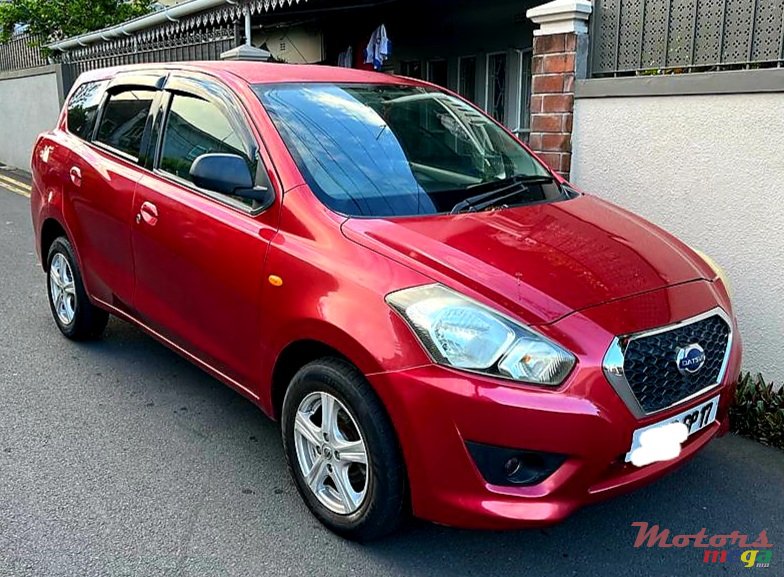 2017' Nissan Datsun Go photo #1