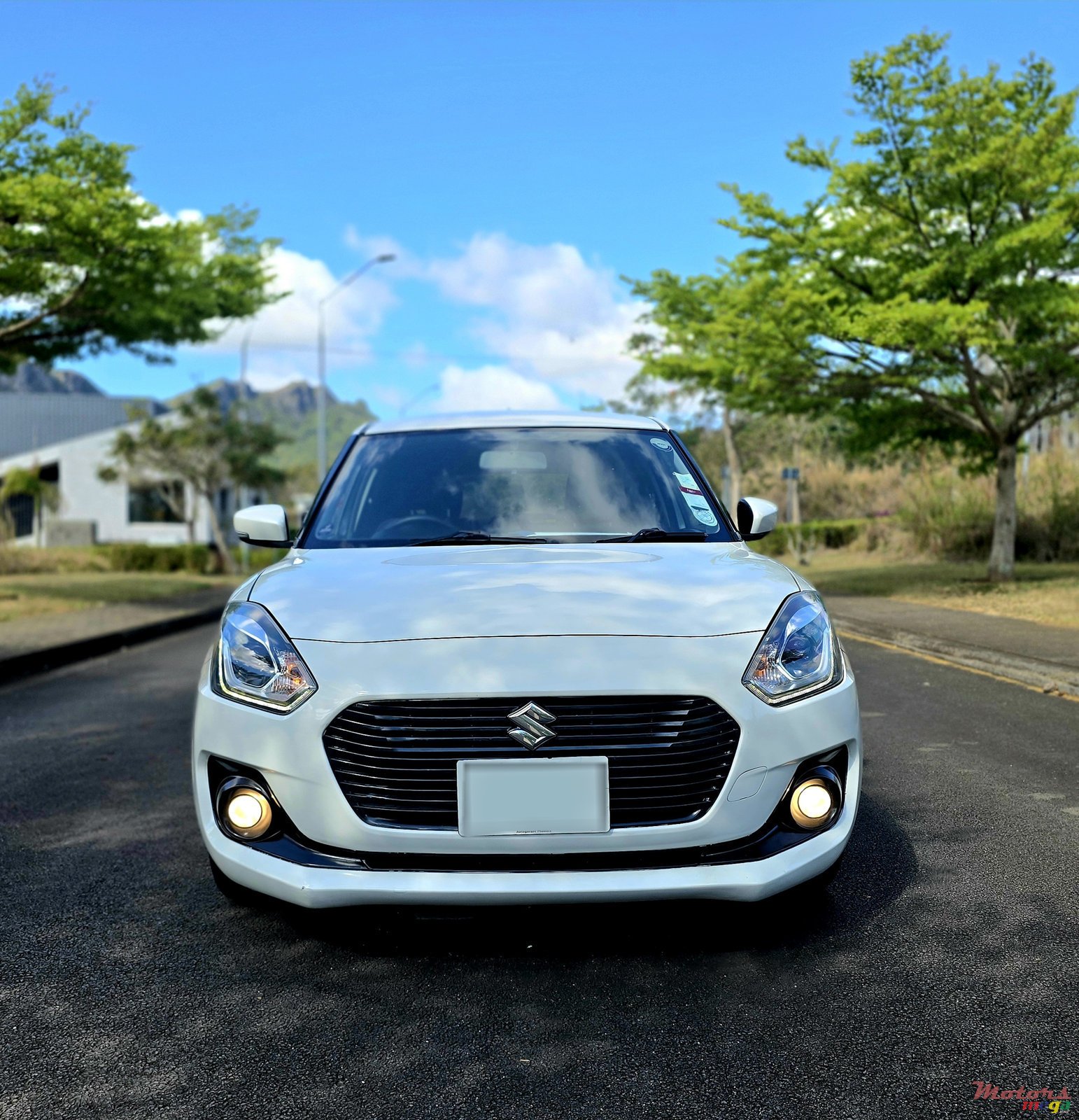 2017' Suzuki Swift Special Edition photo #1