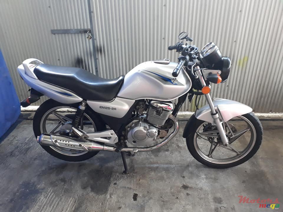 2012' Suzuki photo #1