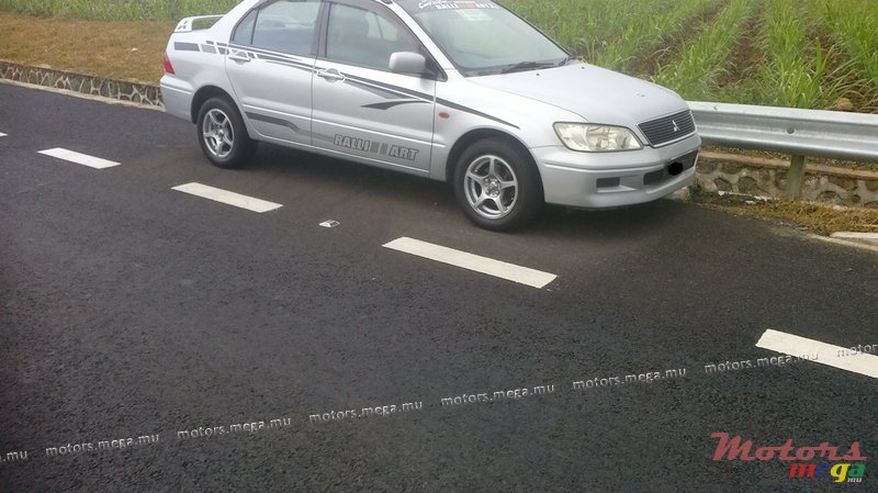 2002' Mitsubishi Lancer Cedia photo #4