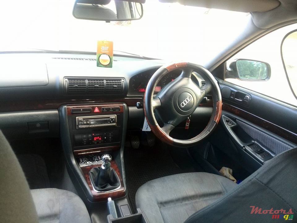 2000' Audi A4 Sedan 1.6 photo #4