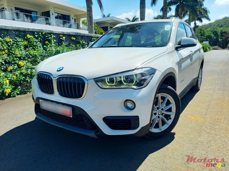 2016' BMW X1 SDRIVE 18i photo #1