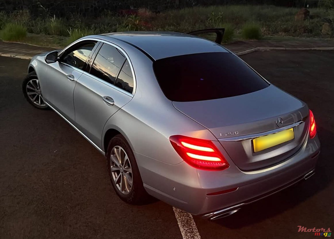 2017' Mercedes-Benz E 200 photo #3