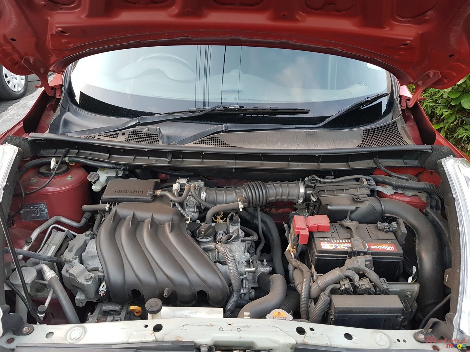 2011' Nissan Juke Automatic photo #5