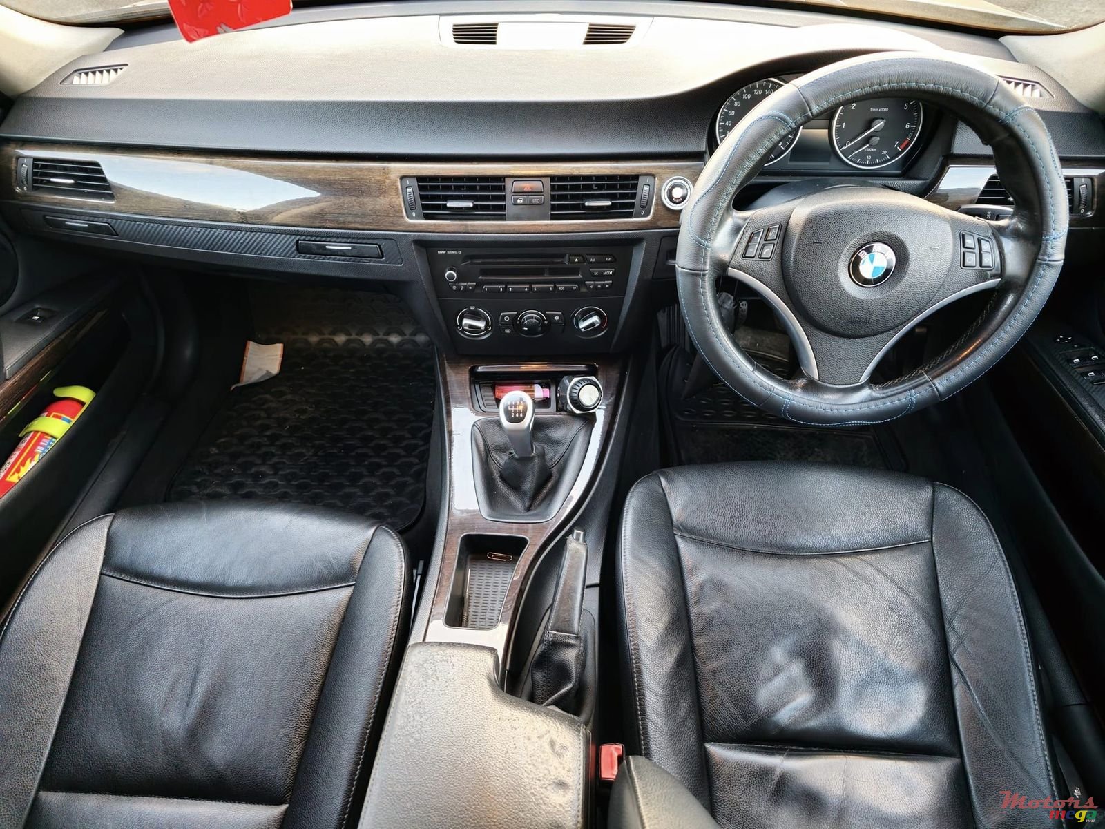 2011' BMW 316 i photo #5