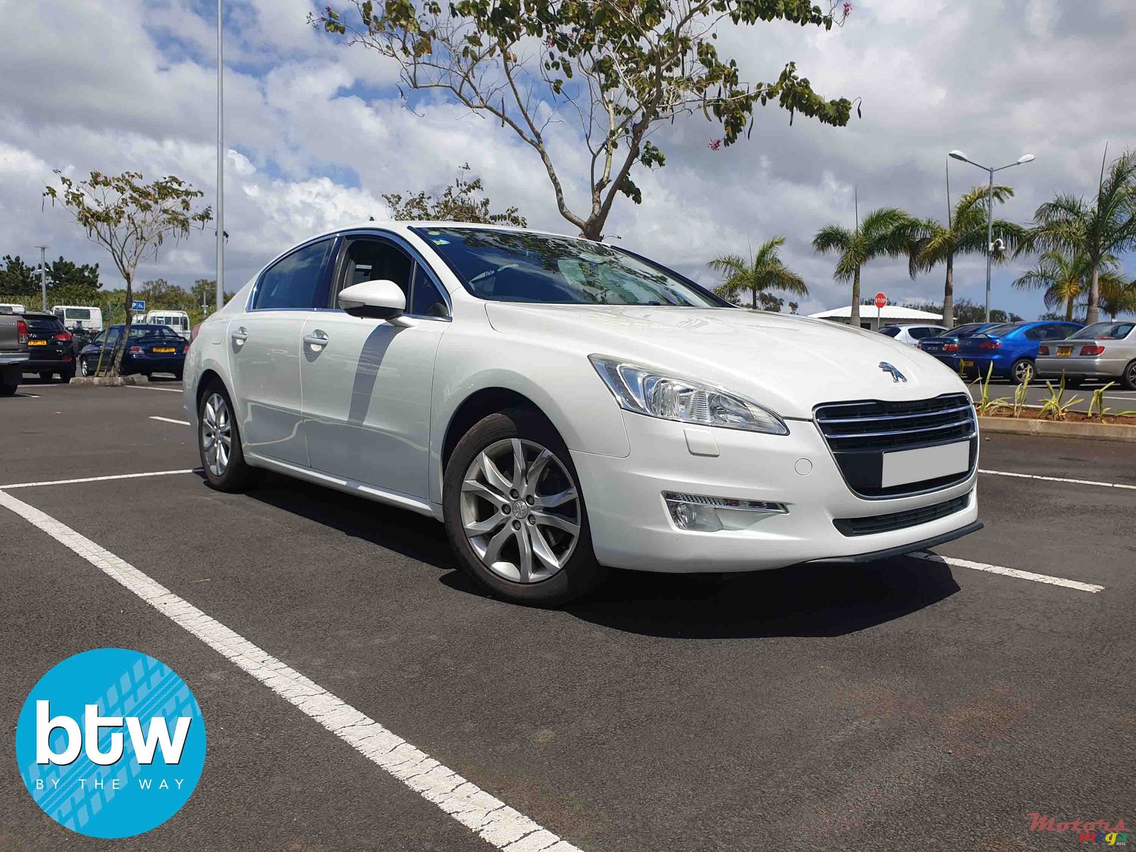 2012' Peugeot 508 Allure photo #1