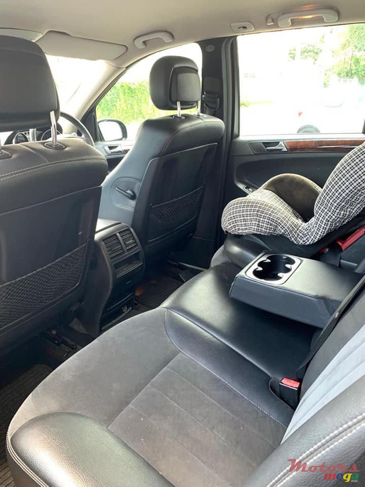 2008' Mercedes-Benz ML 320 V6 TDI photo #3