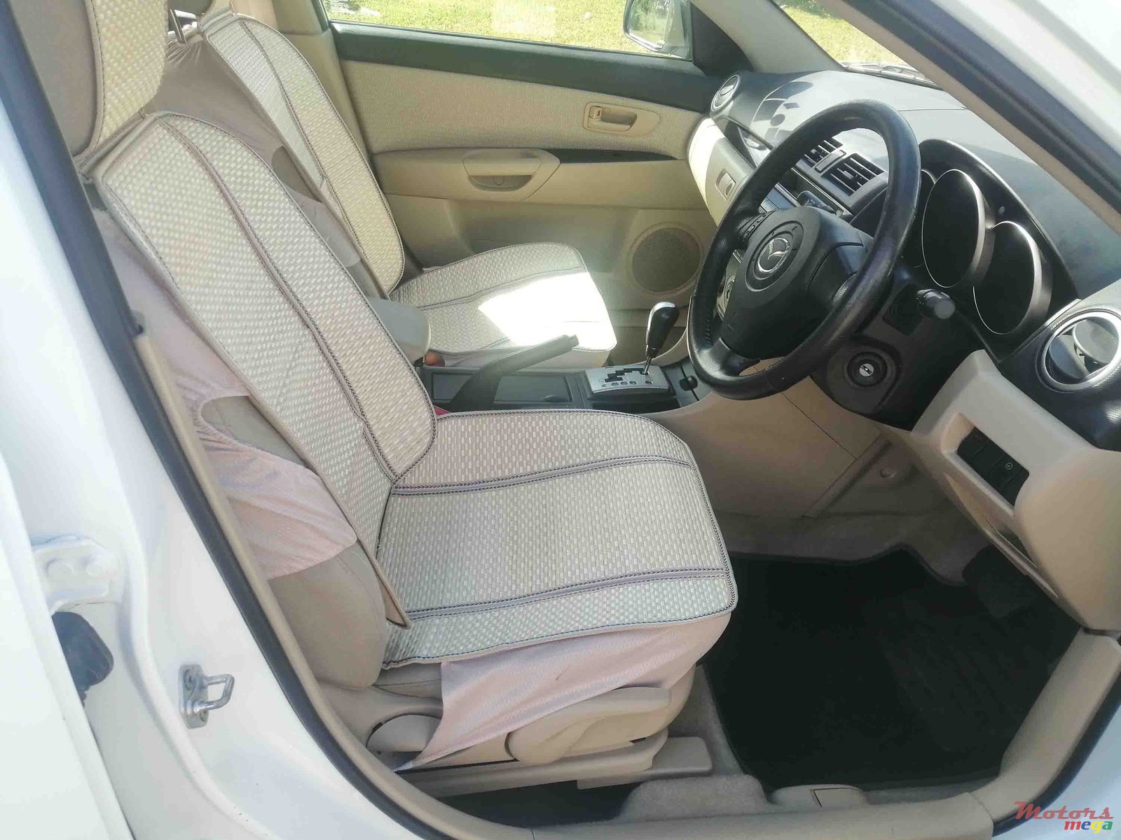 2007' Mazda 3 photo #5