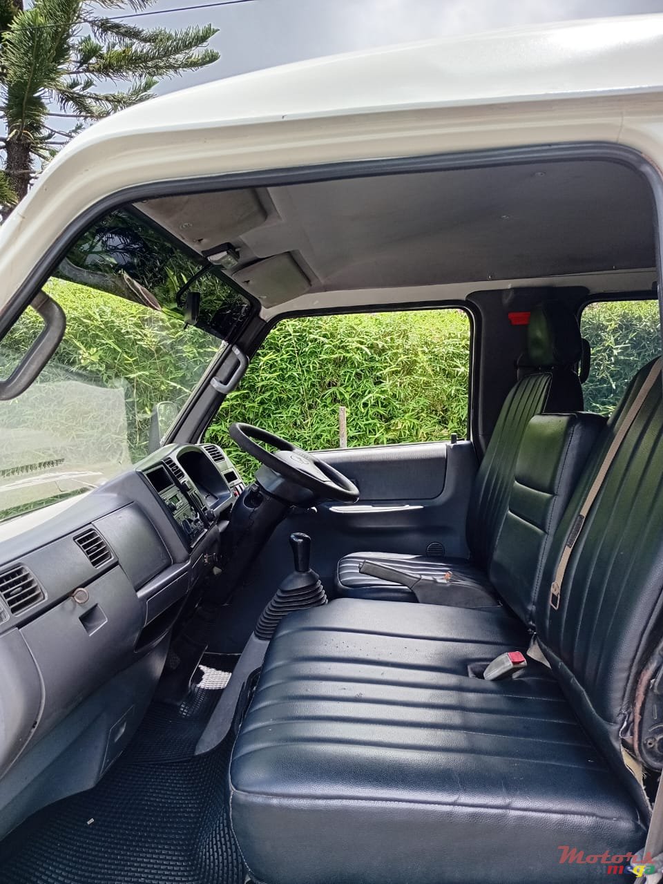 2016' JMC CARRYING 9 SEATER TRUCK photo #4