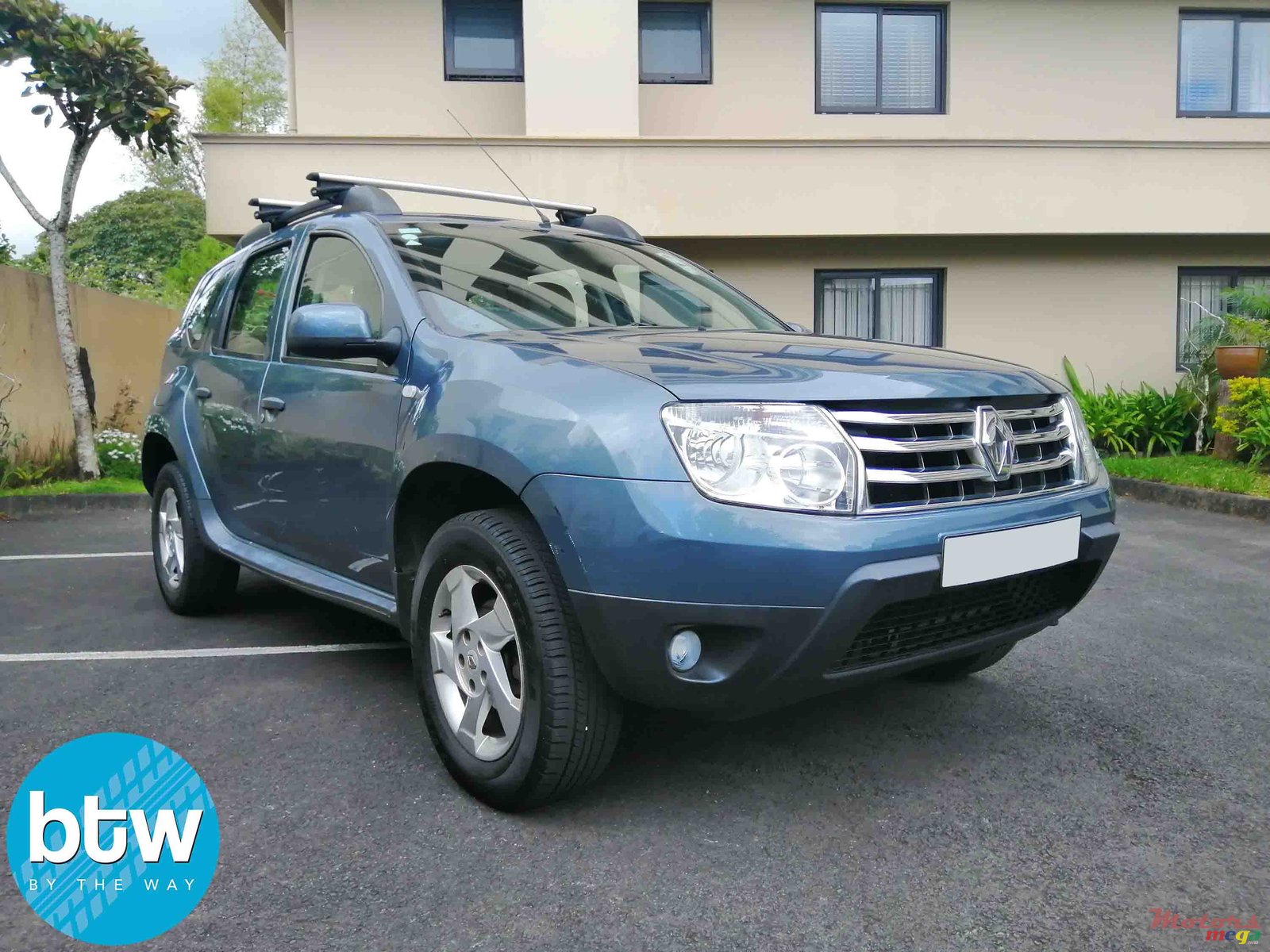 2014' Renault Duster photo #1