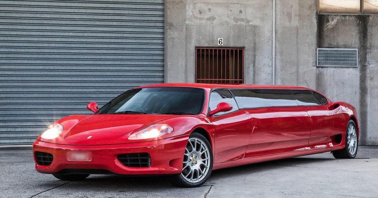 Insolite : une Ferrari 360 Modena convertie en limousine