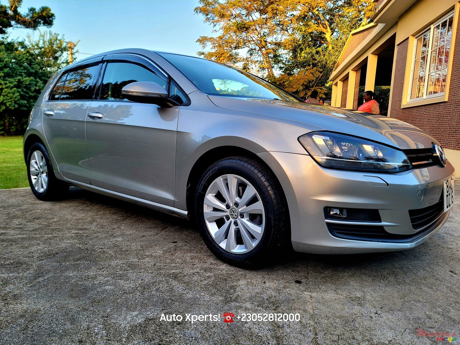 2015' Volkswagen Golf TSi photo #3