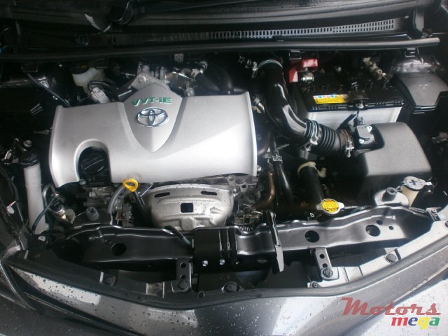 2015' Toyota Verso VITZ photo #3