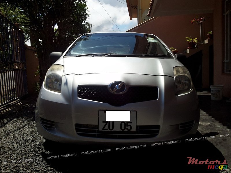 2005' Toyota photo #2