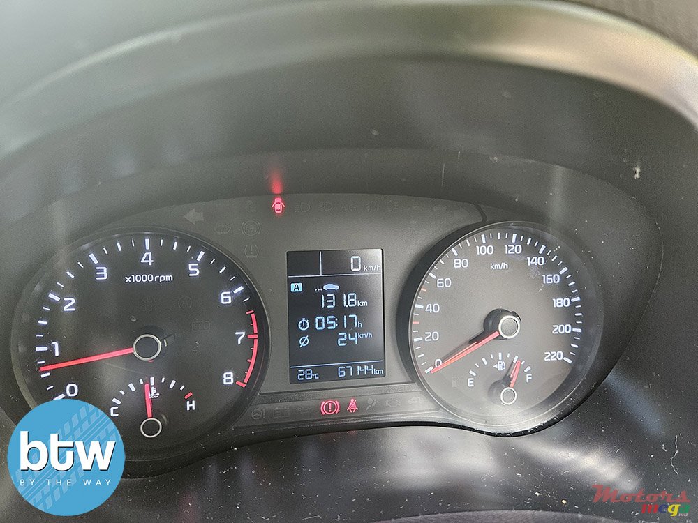 2018' Kia Rio photo #7