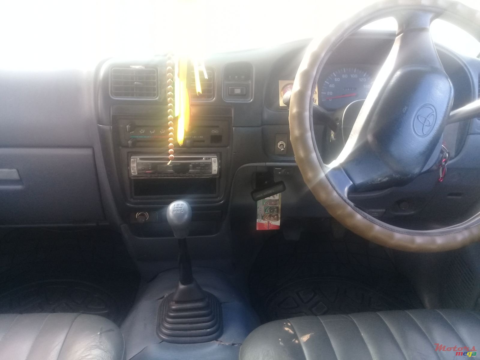 2000' Toyota Hilux photo #7