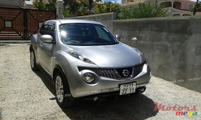 2011' Nissan photo #1