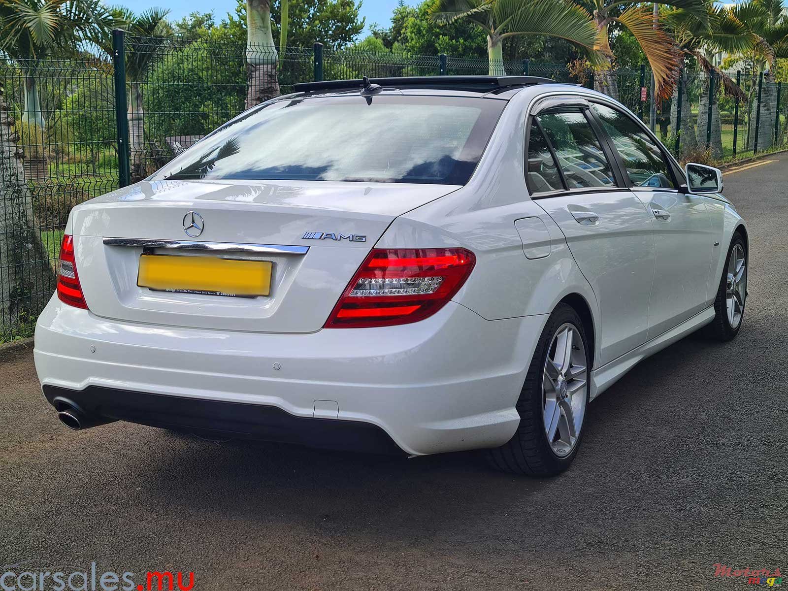 2011' Mercedes-Benz C 180 AMG photo #4