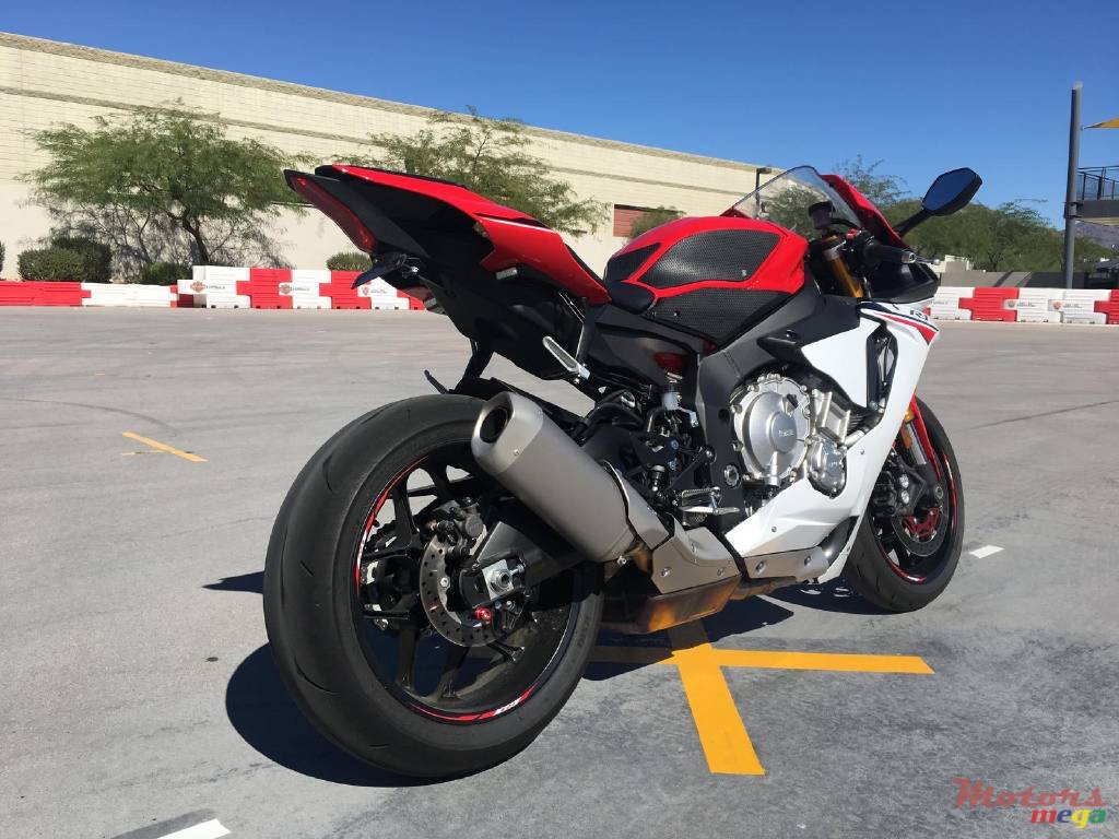 2015' Yamaha photo #3